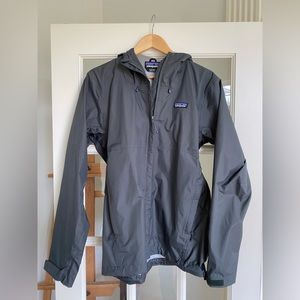 PATAGONIA Torrentshell 3L Rain Jacket - Men’s small (or Women’s Medium) EUC